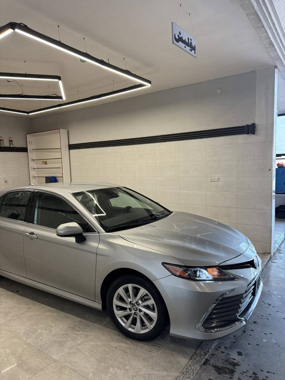 تويوتا كامري موديل 2024
مواسفات LE تويل بيدون فورويل 

بدون رقم تترقم شمالي فقت 

السبخ بيهة جاملغ امامي وشبر بل بونت

بيدون ده واخل بيدون ايرباگات كلة بشرط

ماشيه١٦ الف ميل  جديد سيارة 

السعر رقم موبايل موجود  

***********📞 كورك واتسئاب
