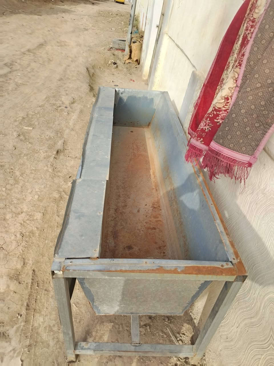 بانيو لبيع نضيف ***********
