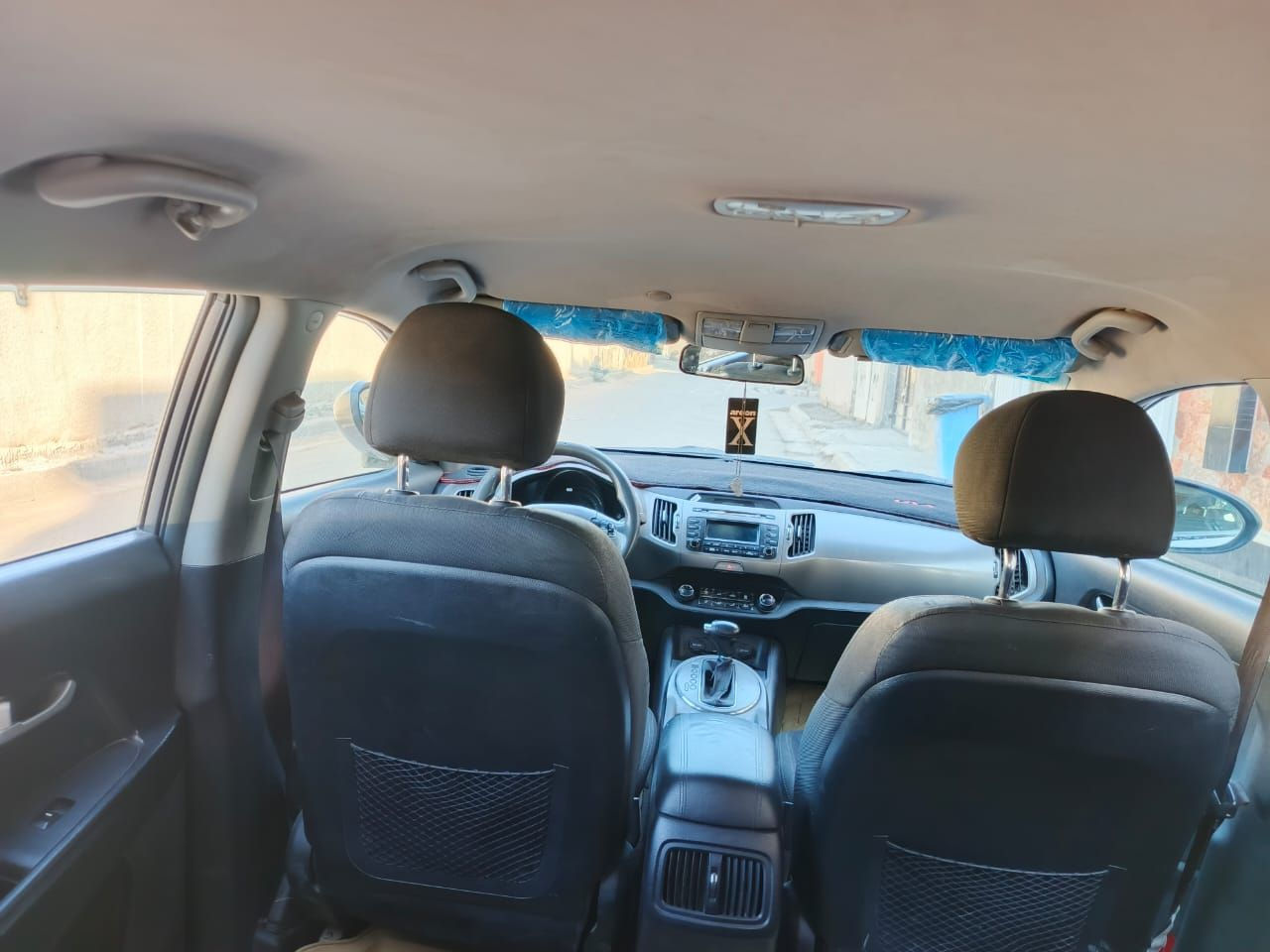 السلام عليكم سياره سبورتي للبيع سياره سياره نظيفه لايف جنون قطعتين تبريد سياره حادفه دعاميه وشبرين ونيت راجع على البارد بارد امريكي 2014 بغداد الشعب *********** وهذا الرقم والسعر 145 وبيها مجال
