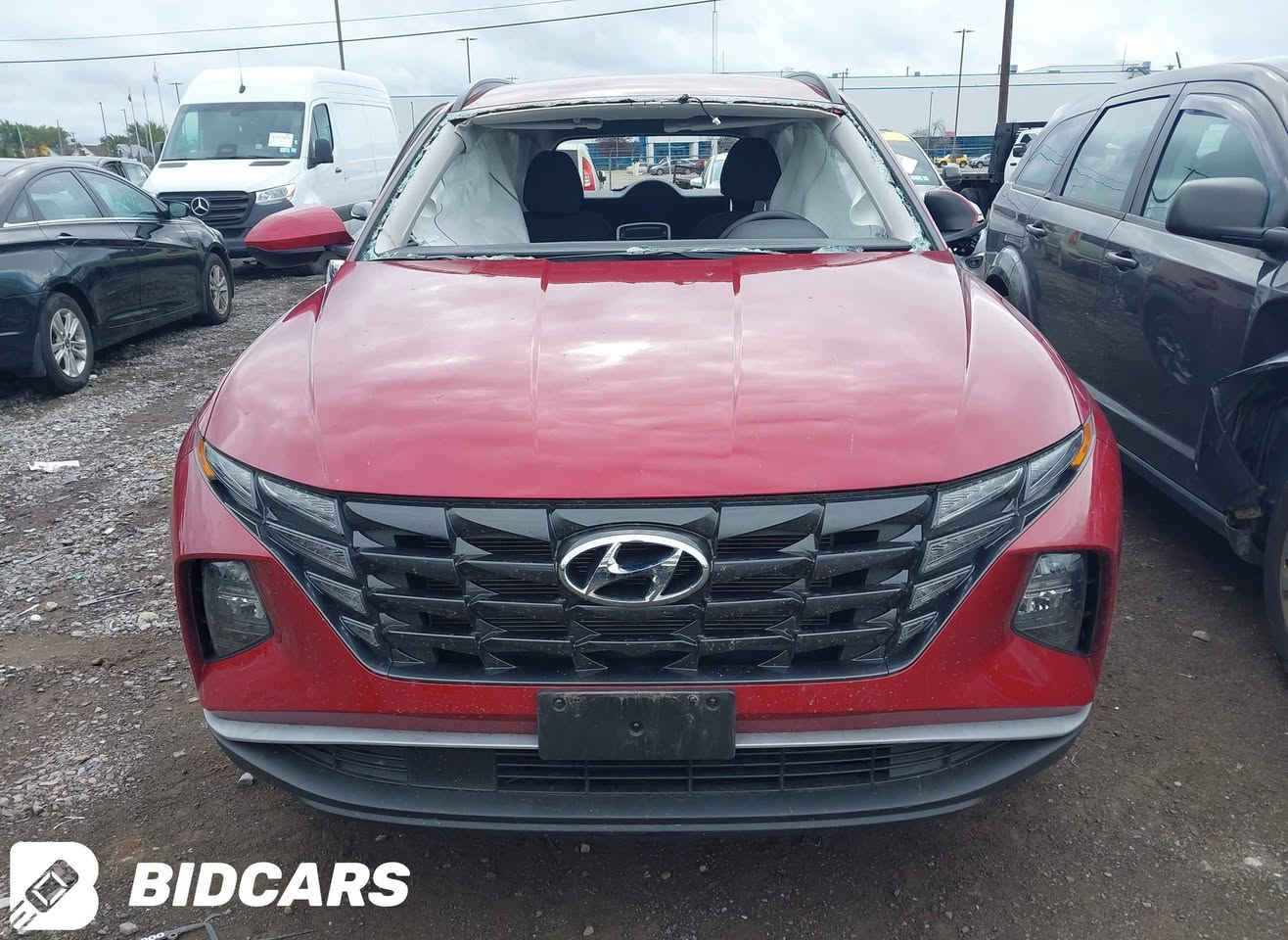 السلام عليكم
 ( للبيع فقط) 
تنباع على حادثه 

توسان موديل 2024 وارد امريكي
الموصفات 

🔹كشنات تدفئه
🔹كشن السائق كهرباء + هاند بريك بصمه
🔹بصمة تشغيل + بصمة ابواب + جنطه كهرباء 
🔹شاشه ايباد كبيره الحجم + تبريد شاشه
🔹محرك 2500 + انظمة متعدده للقياده
🔹 فول رادار 360 درجه
🔹+ نقاط عمياء 

المكان العبيدي

سعرها 135  

***********
