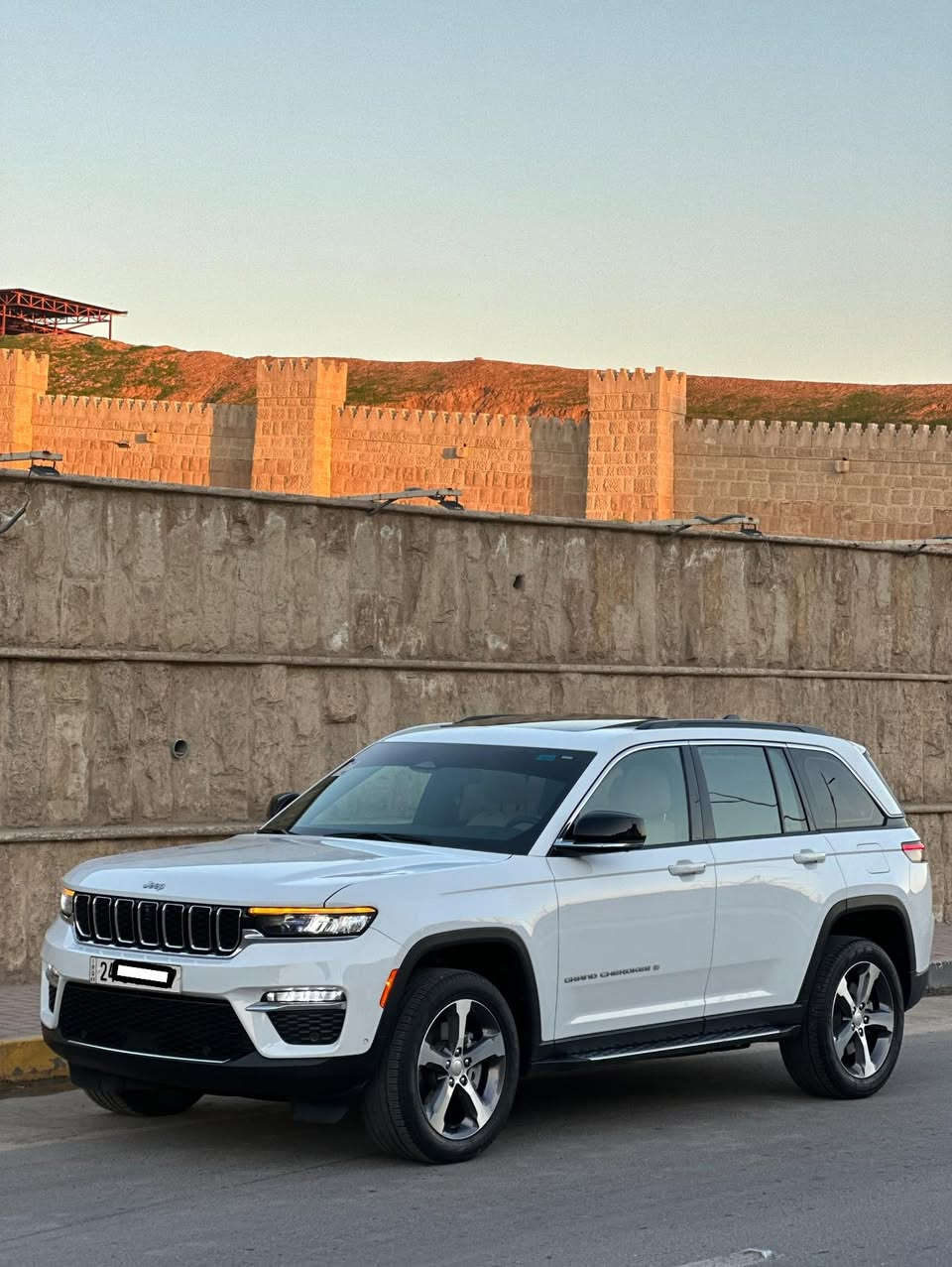 السلام عليكم رمضان كريم
نبلش وياكم بعروض العيد
جيب لمتدد بلص
وكالة هارلم 
موديل ٢٤ 
رقم دهوك 
سنويه جديد 
هزه جديد
شرط التحويل 
بعدها بالضمان 
ثلاث سنوات او ٦٠ الف كيلو 
ماشيه ١٦ الف كيلو متر 
.
السياره بوضع الشركه مكفوله كفاله عامه من كل النواحي 
.
المواصفات 
لمتدد بلص اعلى فئه
كشنات تدفئه تبريد امامي 
وخلفي تدفئه 
عداد ديجتال 
كامره خلفيه و إماميه 
خمس كامرات محيطيه
ستيرن تحكم كهرباء 
كشنات خزن 
رادار امامي 
داخل بيج 
فور ويل المرغوب 
دبلات 
بردات خلفيه 
بانوراما 
كشنات امامي كهرباء 
قطعتين تبريد 
كير ماوس 
شاشه كبيره 
العده مالتها بريحه الشركه 
.
الموقع الموصل حي نركال 
لمعرفه السعر الاتصال على الرقم 
***********
