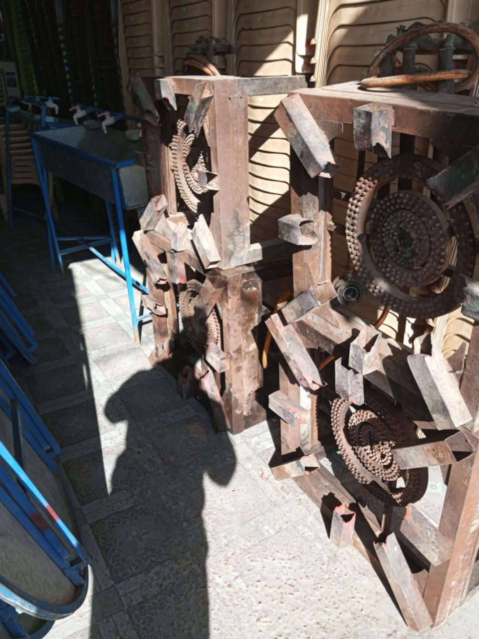 محل كراسي البيع مستعجل نتصال عل رقم ***********
