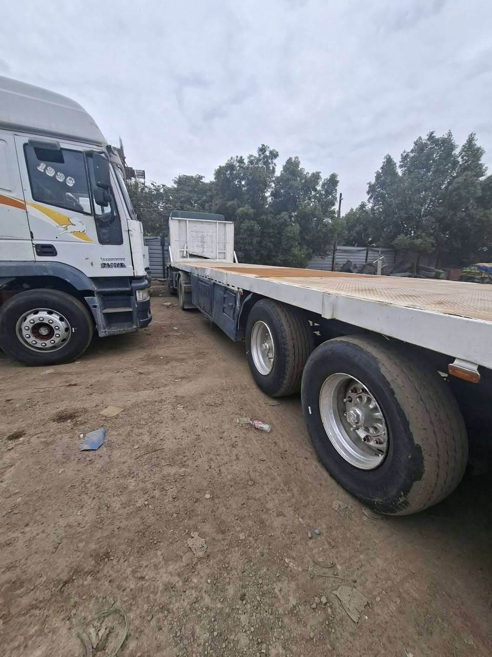 عربانه اوربيه جوبلس ١٣٦٠طولهه تك تاير مكانها بغداد الطالبيه سعرها ٣٢ورقه ***********
