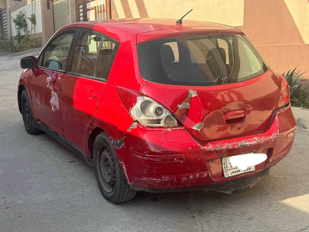 نيسان فيرسا 2011 وارد امريكي 
رقم نينوى الماني
كير توماتيك
4 جام كهرب
محرك 18 
مصبوغا عام بسبب الترقيم و بيها طخات
بسمي تحويل ثانيوم 
 كير محرك تبريد شرط  
سعر 50 و بيها مجال
***********
*********** موصل, نينوى
