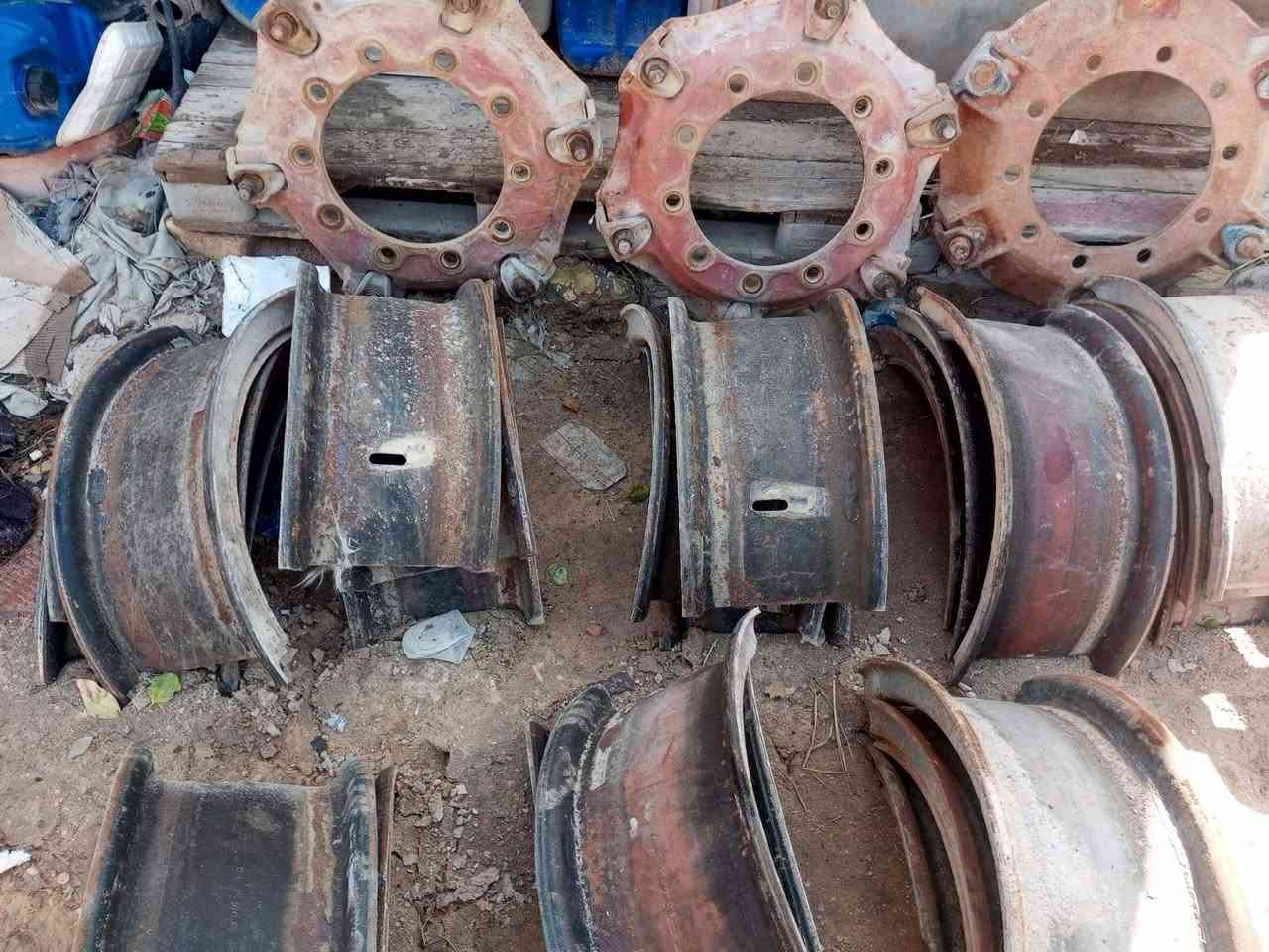 زوج تاير ترنكل 22قاط+١٣ويل الاماني +٤براميخ ابو السته +٤براميخ ابو التسعه+٦طواكه +براميخ اماميه ٢سوبر اقجم للبيع في كربلاء (***********)
