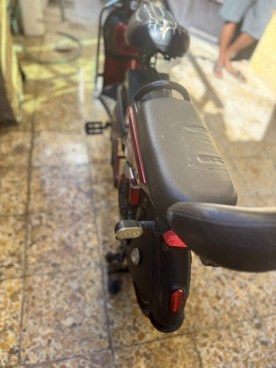 العبيع  بسكل شحن بطاريه ٥ شاشه بصمه بي نضيف سعر ٣٠٠ كربلا ء سواده منطقه رشديه تصال عرقم وتساب ***********
