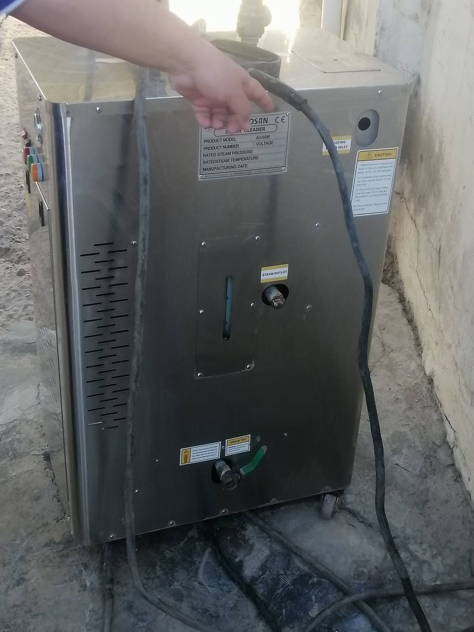 السلام عليكم جهاز بخار غسل محرك سيارات تركي مستخدم قليل الاستفسار الاتصال بل رقم  ***********
