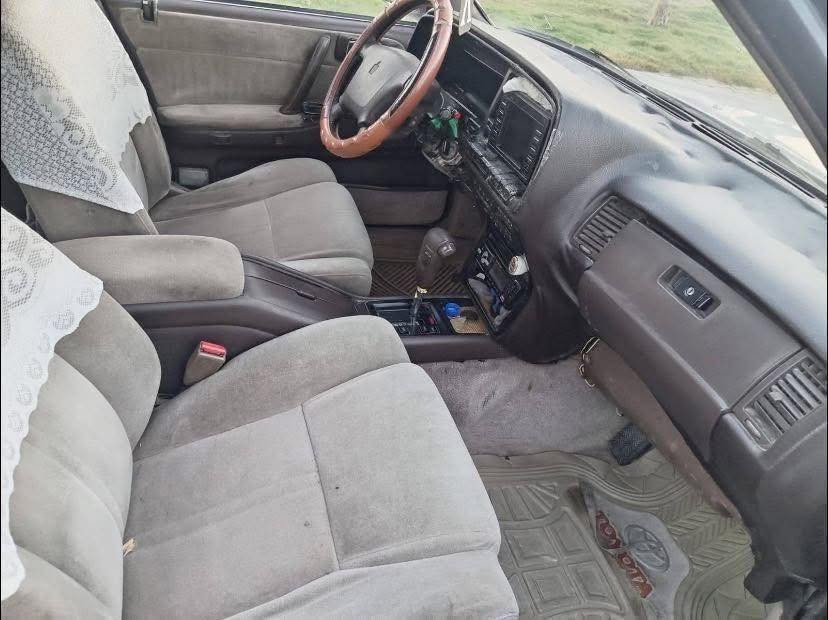 هارتوب 91 رقم الانبار مشروع وطني بأسمي تحويل ثاني يوم سنويه 2028
مكفوله من الضربه  والتبديل والعيب الشرعي
كفاله عامه كشنات كهربائيه  دواخل نضافه فول 
فقط ((( نقص بك لايت الايسر) فقط  باقي سياره جاهزه
كير ومحررك (مكفولات) 2500 
كهربائيات كله شغاله تبريد 🧊 شغال حداديه 
تخم تاير جديد السياره قطره خياس مابيه  فول نضافه
السعر 48وبيه مجال
***********
مكان بابل ابي غرق
