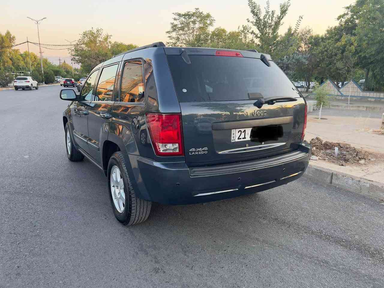 سەرەتا بە ناوی خوا  jeep 2008
سەیارەکە هیچی پێوە نیە مەسرەفی هیچ نیە گیرو مەکینە و هەموو گیانی بەشەرت . مۆسەفات بەس کوشن جڵد و شەخال نیە . هەتا بڵێی سەیارەکە جوانە *********** السليمانية, العراق
