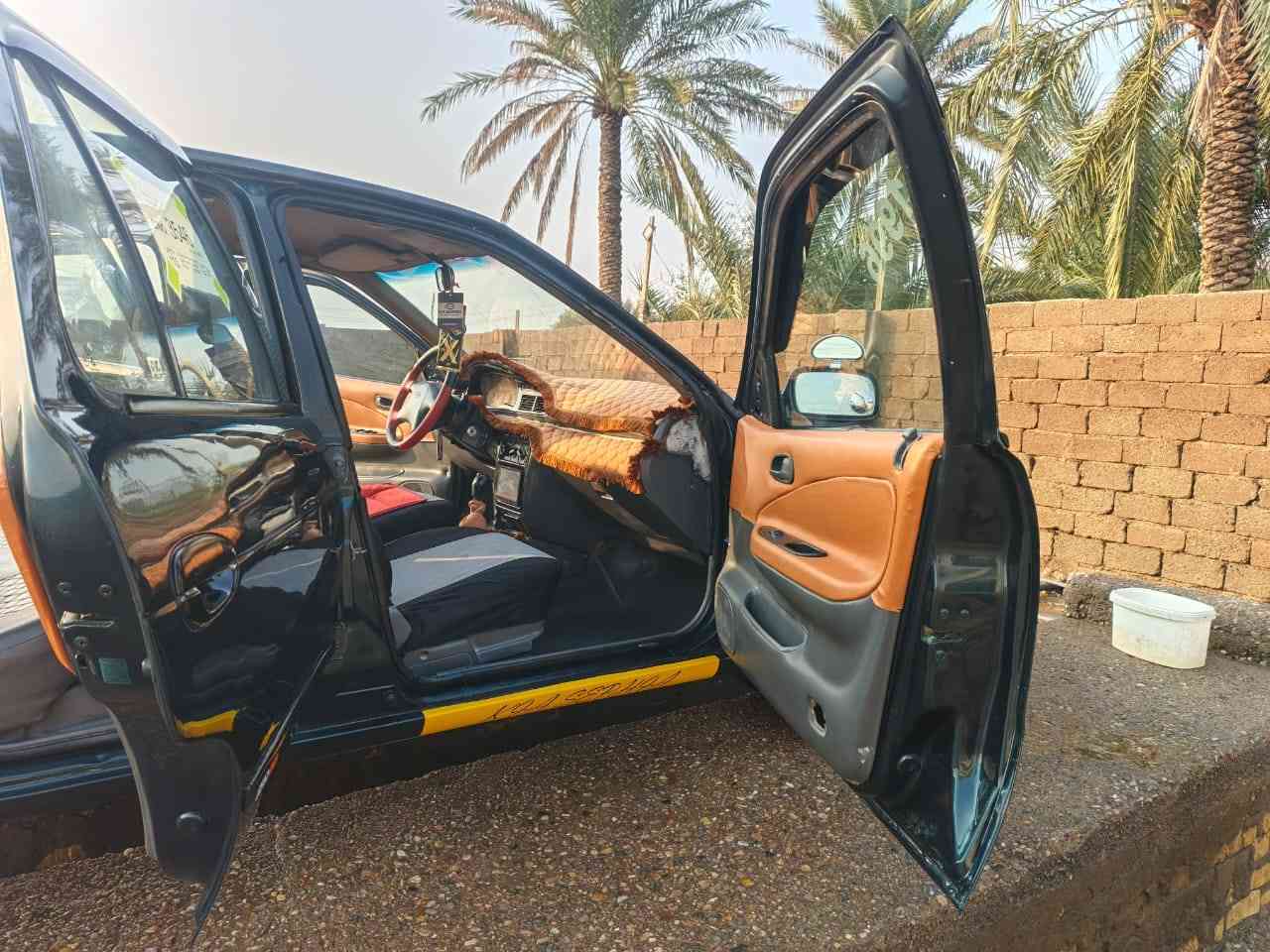 سلام عليكم الله مصلي عل محمد والي محمد سياره حلوه حله من الصوره موديل 95سنويه صاقطه صار شهر ونص بدون خياسات تحويل مباشر سياره بلدروز سعر السياره 37محرك مفتوح كير عادي هاذه رقمي  الحب يتصل ***********
