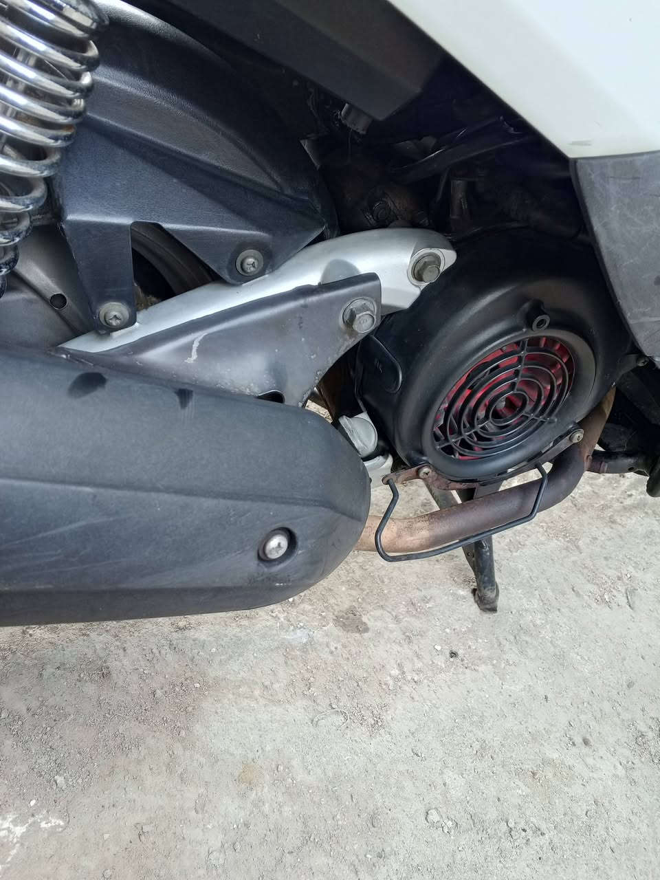 جيتي ار ثلعب مكفوله كفاله عامه الكفرات مختمه ختم واحد الكهربائيات كلهن شغاله
نكره سلف من شغل+
اوراق الدراجه موجوده 
. 
السعر 750 وبيها مجال 🤍
. 
المكان. بغداد تاجي 
. 
رقمي. ***********
