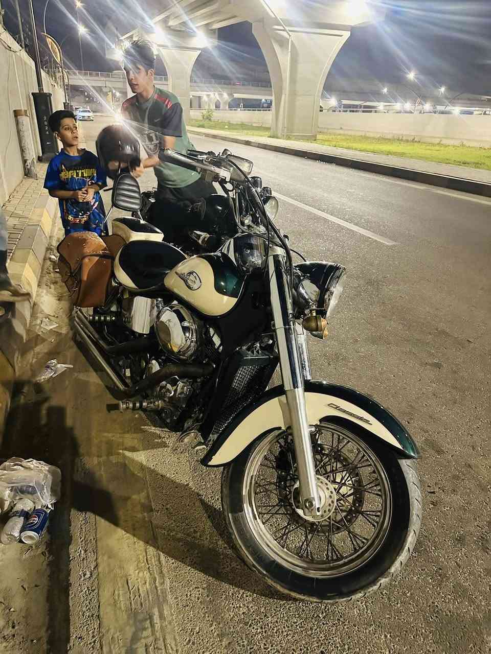 السلام عليكم هارلي شادو 400cc
جنط طبيعي اصلي اكزوز رياضي رعب
مكينه وكير مكفولات 
نقص زنجيل صفاحيه يسره مكان بغداد
واتس اب ***********
