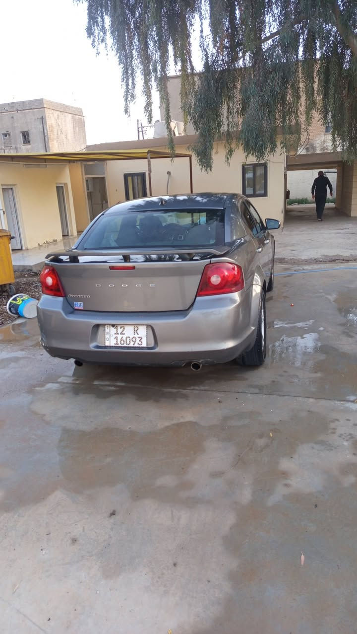 سلام عليكم دوج افنجر ٢٠١٢بيه جاملغ سكن امامي صبغ ورصعه بشاصي  وشويه بارد سياره جاهز مكينه كير حداديه تخم تاير مكينه ٣٦٠٠نينوى مشروع شرط تحويل كركوك ***********سعر ٨٥ بيه مجال
