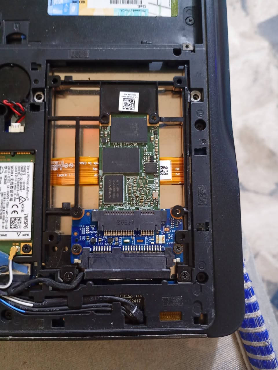 توصيل موجود 5 تلاف للحجز ***********
سلام عليكم رامات عدد اثين ddr3 سعر الواحد على 15 وهارد
ssdالسريع 256 سعر 30 الف
