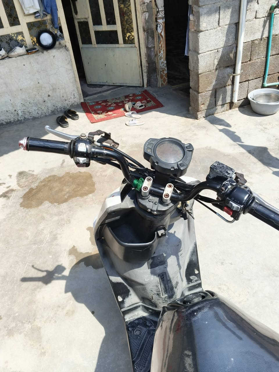 سكنس جبلي 
سلام عليكم دراجه سكنس جبلي براديه كفاله اي شي بيه ما مفتوح دراجه خير من الله كله شغاله ما عده واير كيلو متر مكطوع ... سعر 950 وبيه مجال العنوان بغداد رشاد رقم 
***********
