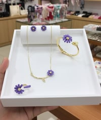 طقم أقحوان • ألوان متعددة • توصيل جميع المحافظات