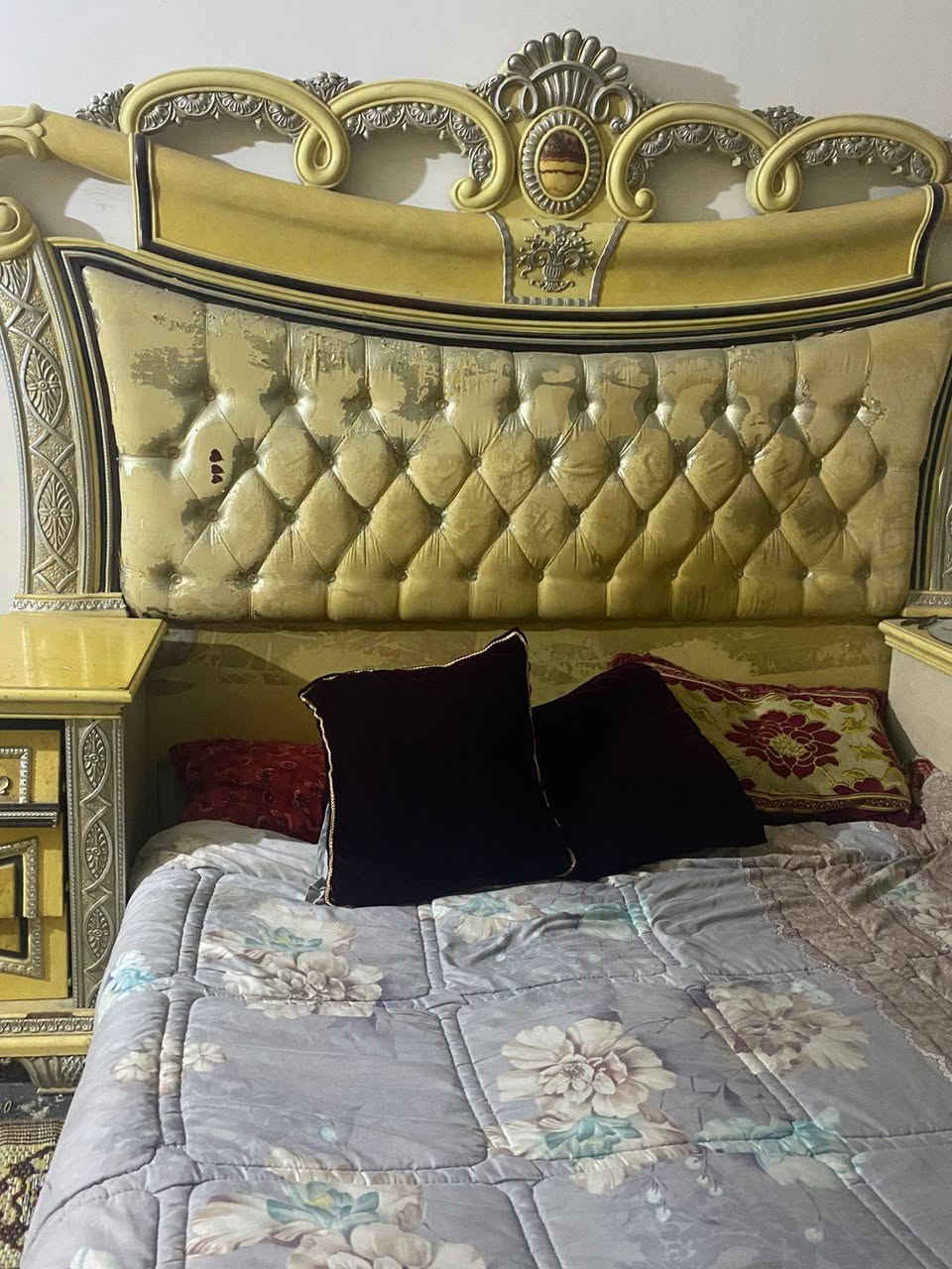 السلام عليكم عندي هاي الغرفه اريدهه ٢٠٠وبيهه مجال المكان الزعفرانيه يم اسواق مريم


**إذا كنت صاحب هذا الإعلان وتريد حذفه لأي سبب، رجاءا أرسل رسالة إلى الدعم الفني**