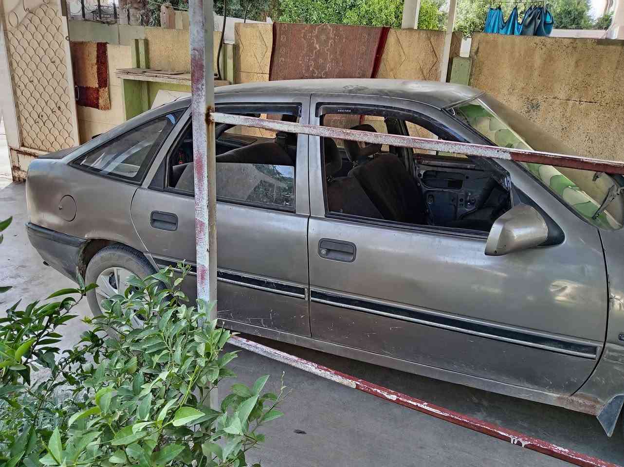 فكترا حجم ١٦ موديل ٨٩ محرك والكير شرط سنويه ٢٩ عضم شرط التحويل /*********** واتساب السعر ٢٨ وبيه مجال
