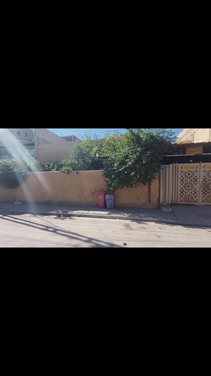 سلام عليكم بيت للبيع مساحة 300 متر خلف شارع مركز الزهور شارعه 10 متر تفاصيل داخل الفديو
شراي يتصل 

***********
