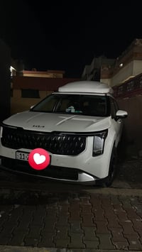 كيا كرنفال 24  / غاز & بانزين وارد كوري  محرك v6 3,5  شاشة متصلة  تبري...