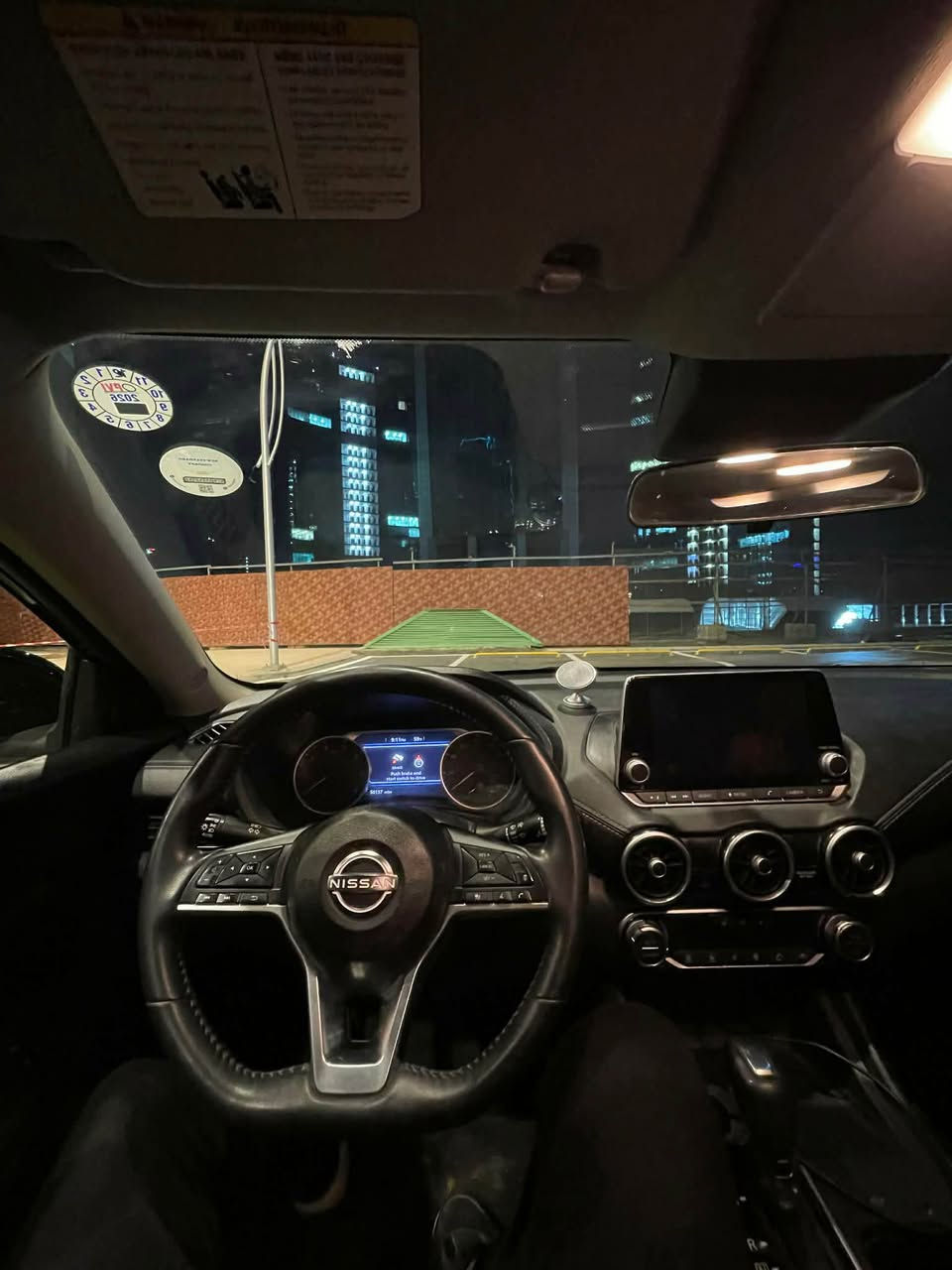 نيسان سينترا ٢٠٢٣ sv 
دوو پارچە و پەڵەیەك سبوغ 
پێش و پشتی جوانە 
ئیرباگی دەژبول نەتەقیە 
تەنها ٥٠ مل رۆیشتیە 
سەیارە بەناوی خۆمە و خۆم رەقەمم كردیە 
نرخی ١٣٦ و مەجال
*********** أربيل, العراق
