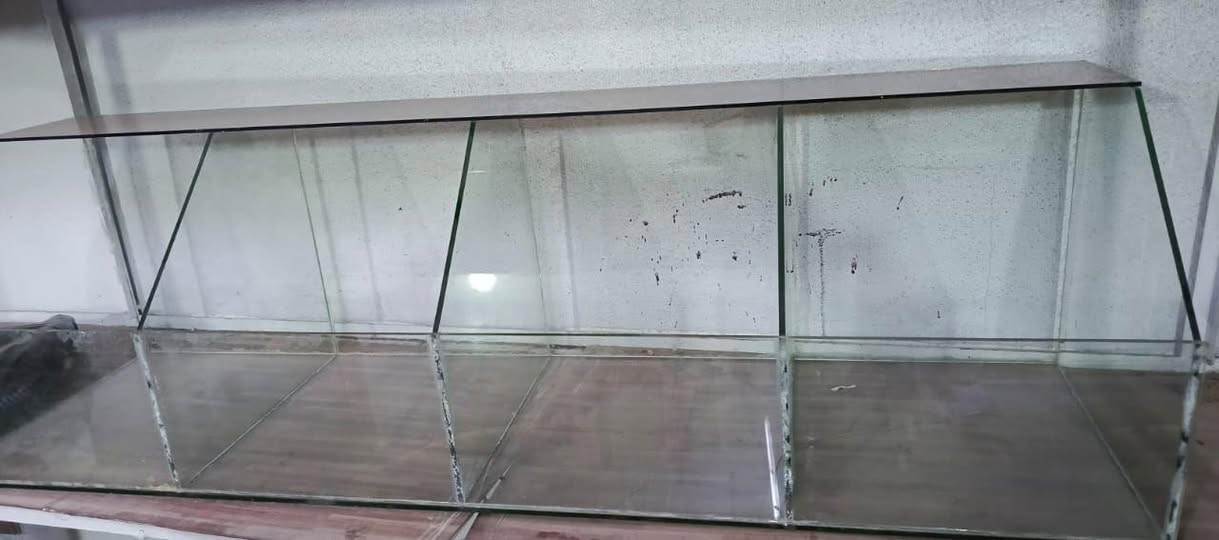 ⭕طخم قنفات تركي 7 أمتار 160 الف
⭕ طخم قنفات تركي عسلي 5 أمتار 135 الف
⭕ طباخ منضدي بدون ميز 40 الف
⭕ تنور غاز 35 الف
⭕ جهاز عضلات البطن جديد غير مستخدم 30 الف
⭕ مكينة شامية جاهزة 110 الف
⭕ حاوية چرزات 4 خانات 25 الف
⭕ مجمدة رويال رحماني 14 قدم وضع شركة 150 الف
⭕ ميكرويف بلسن غير مستخدم 45 الف
🔴كلهم بيهم مجال شي بسيط
🔻حي الانتصار شارع 30
📱 *********** 
📱 *********** موصل, نينوى
