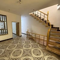 دار للإيجار • ١٠٠م ٥×٢٠ • شارع ٨٠ كربله