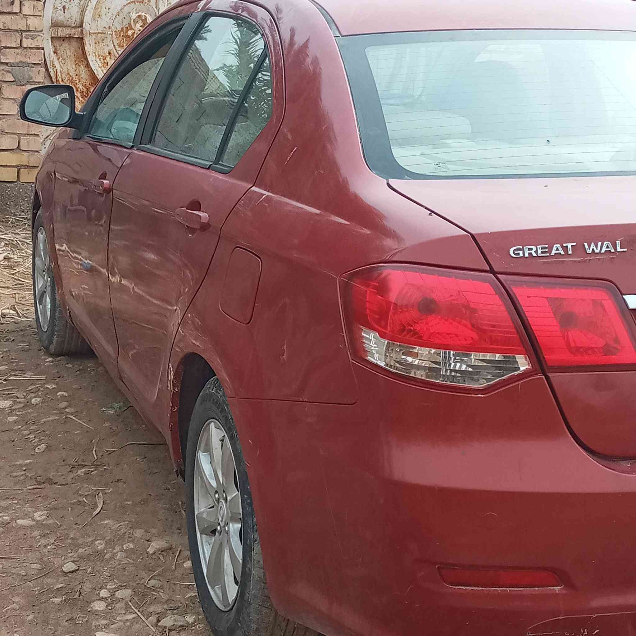 السلام عليكم  سياره كريت ويل فولكس سي 30 سياره جديده صدر خلفي أمامي جديد كير محرك مكفول سياره بيها رشات صبغ بدون حادث سعر  36  وبيها مجال سياره بسمي رقم انكليزي تحويل مباشر  رقم الهاتف ***********
