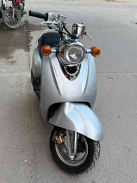 للبيع عبد الحليم فحل 140 دراجة مكينة كفالة كشر لوك السعر 900 وبيها مجا...