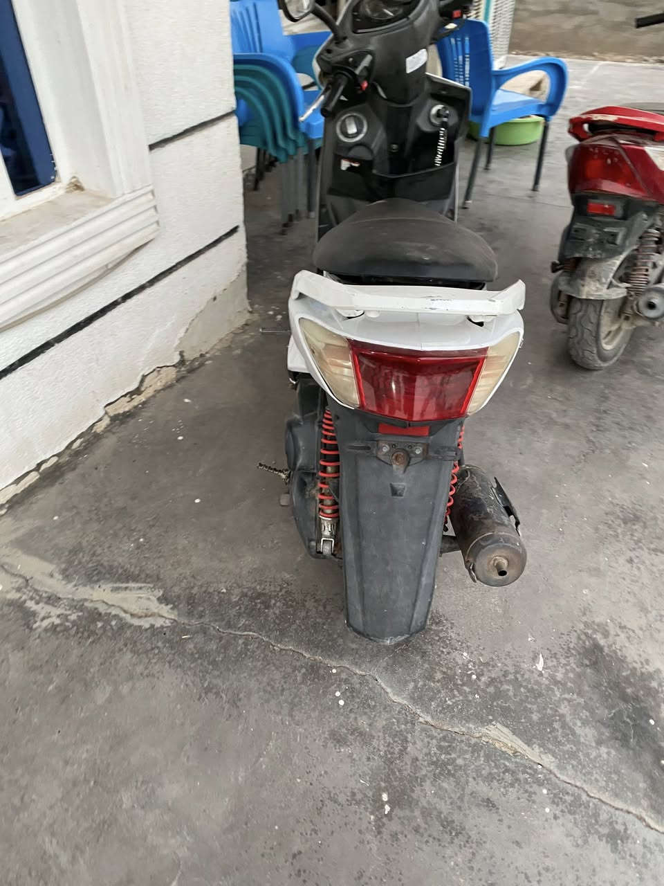 دراجه فول موصفات الهندر شغال سلف شغال دبل اشاره  كلوبات شغاله والشراي يدخل خاص او يتصل على الرقم  

‭0788 631 4759‬
