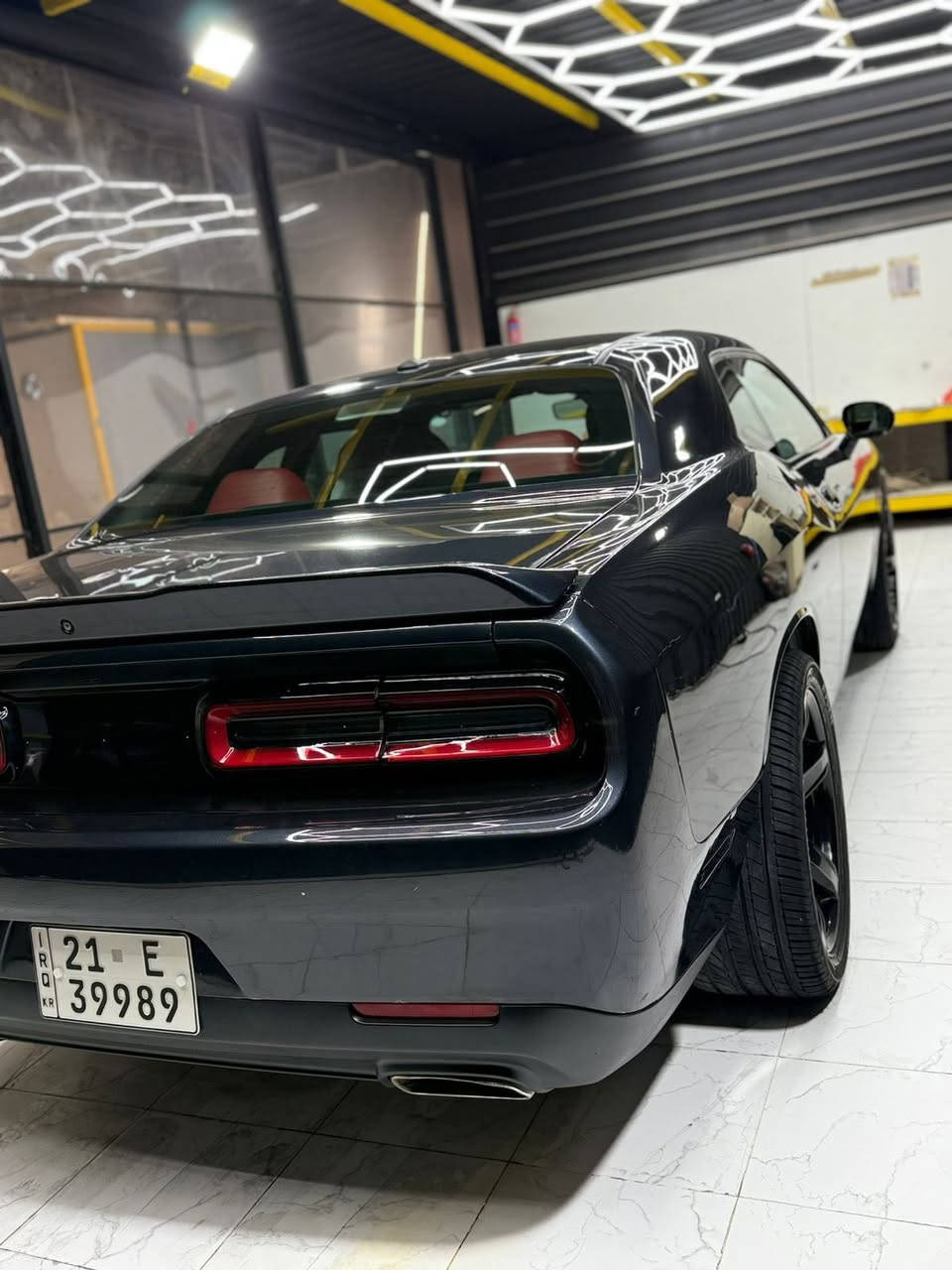 السلام عليكم
دودج تشالنجر 2019 
بيها ٤ قطع صبغ نظيفة خير من الله 
احلى من الصور بهواية مكينه 3600
مكفولة من الشواصي وايرباك دركة ودشبول مكفول 
السعر ١٦٧بيها مجال بسيط 
هاتف ***********
