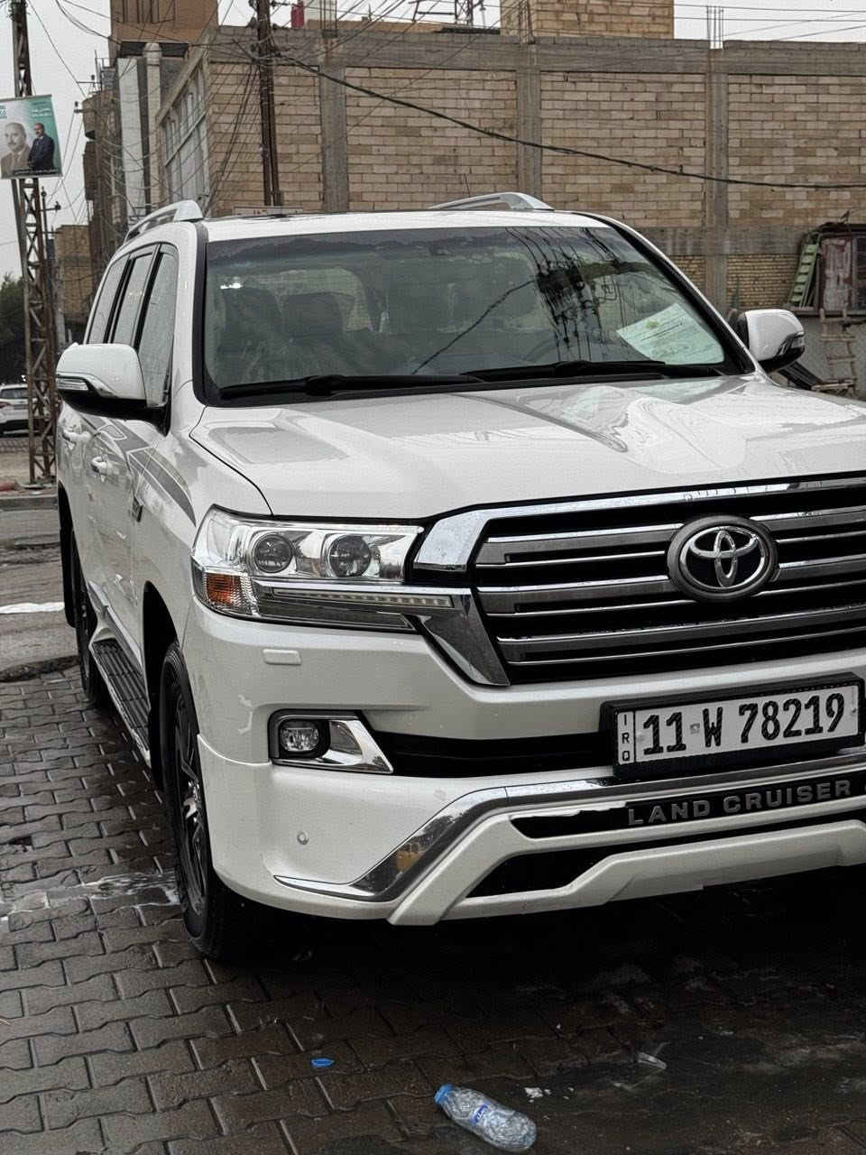 لاندكروز 2018
بريم اصل كفاله عامه حساسات امامي خلفي كامره فتحه مواصفات لاندكروز المعروفه ماشيه 116 السعًر 520 مع المجال 
العنوان كربلاء  ***********
