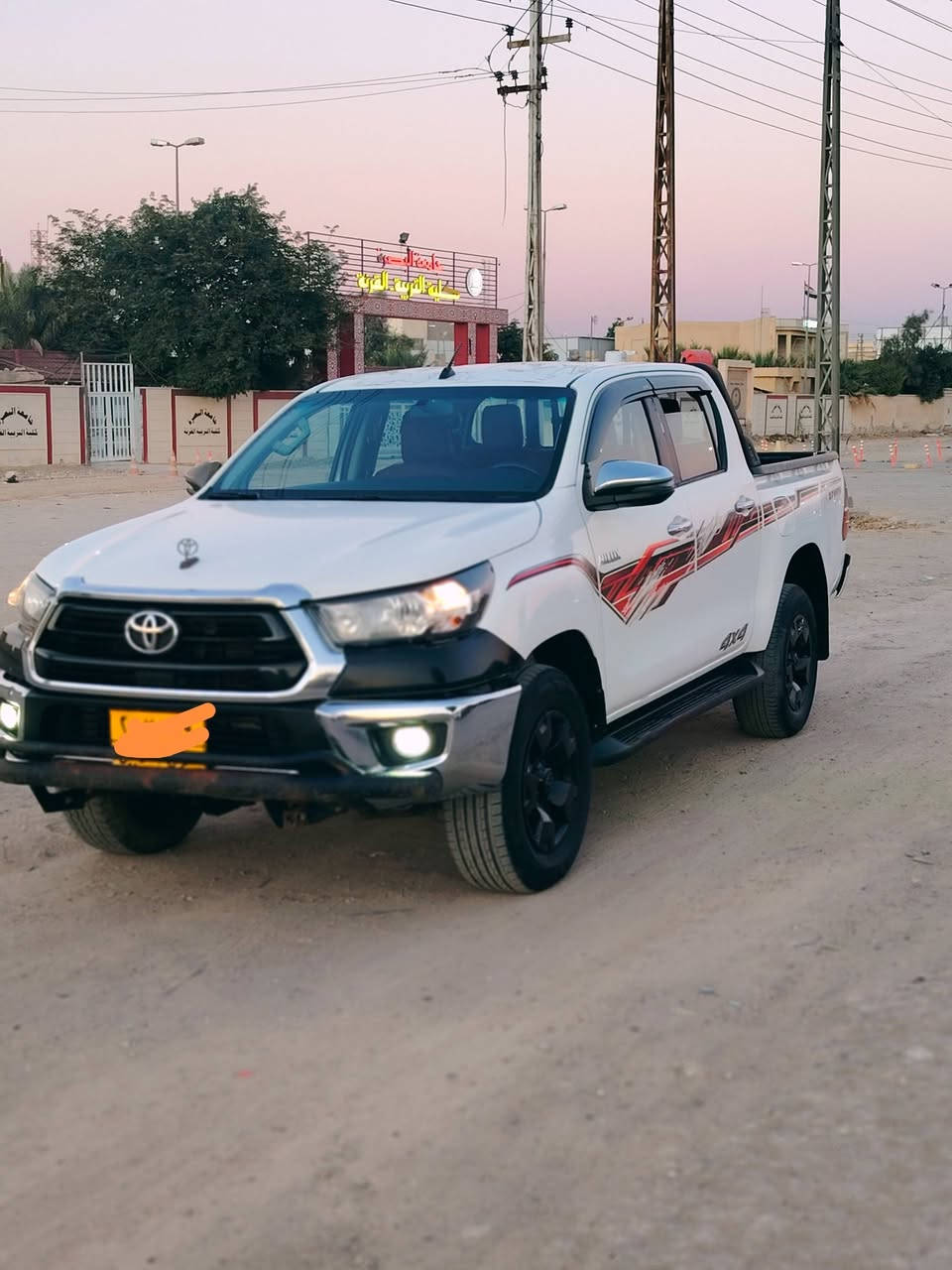 السلام عليكم فور ويل موديل 21 كاز اوتماتيك بيه جاملغ فقط والباقي كفاله مكينه وكير مكفولات شرط تخم تاير تبريد حداده جاهزه وكاله بسمي للبيع سعر 270 $ وبيه مجال البصره قضاء المدينه *********** اتصال *********** واتساب
