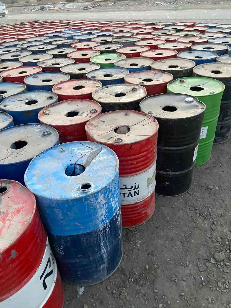 سلام عليكم جير السطوح والاساسات الاوزكام وكافه المباني بسعار مناسبه رقم ***********سعر كرسته وعمل البرميل ٧٠
