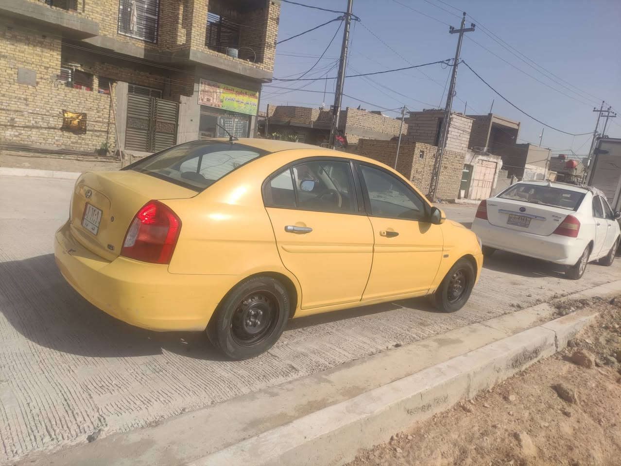 اكسنت 2011 خليجي 1600 cvvt اصل باسمي سنويه جديده 
((((كفاله عامه )))) صبغه وحده 
محرك جديد وتبريد منضومه جديده شرط ثلج راديتر جديد سلف وداينمو جدد وتخم تاير وباتري جدد حداديه نص ونص السعر اتصال
***********
بيع فقط بدون مراوس
