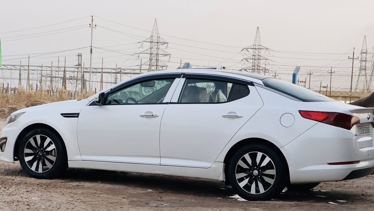 السلام عليكم كيه اوبتما خليجي موديل 2012 رقم بغداد بيها قطعتين جاملغ امامي مبدلً وباب صبغ بدون فتحً سياره فول بصمه محرك 2000 السعر 115 مكان سياره بابل سفتسار // ***********
