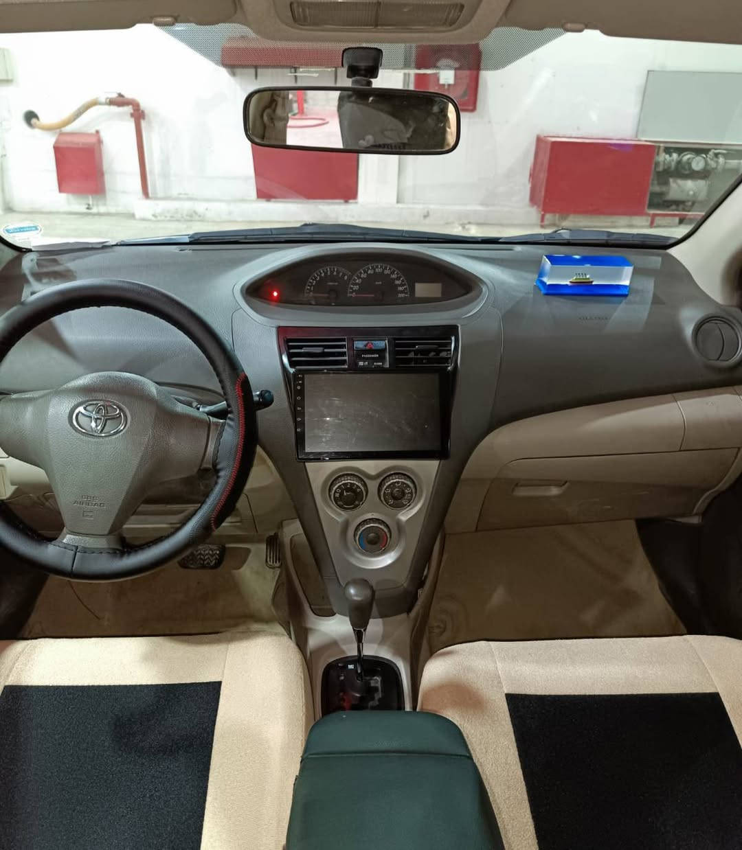 تۆیۆتا یارس 2013 گیر ئۆتۆماتیک 
گێڕ ومەکینەی بەشەرت 
 سەناوی نوێ کراوەتەوە
 تا مانگی 12ی 2028 هەزەی نوێ.
 شاشە ئایپاد .

سعر لە کۆمێنت داوابکە ڕاستەخۆ بۆت دیت 📩 

سبوغ دوو پەلەی بچوکی هەیە لە وێنەکان نیشانم کردووە. 

ژمارەی خاوەنی 
 .***********
