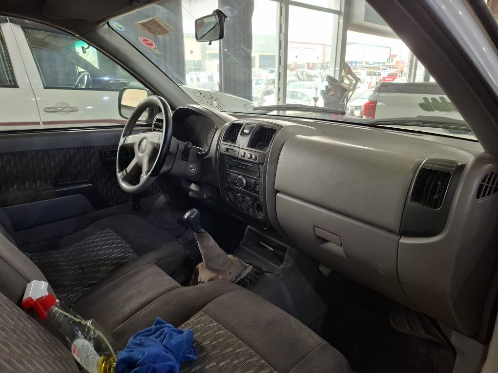 شیفرۆلێت پیک اب دەبڵ ئەکسل مۆدێل 2005بێ بۆیاغ بێ سارد سێ جێگای بچووک کارتە گێڕ مەکینە دەبڵ ئەکسل بەشەرتی فەحس ڕەقەم سلێمانیە سەنەوی نوێیە تا 2027مانگی 10 لە چوارقوڕنەم  ژ.م *********** رانية, السليمانية
