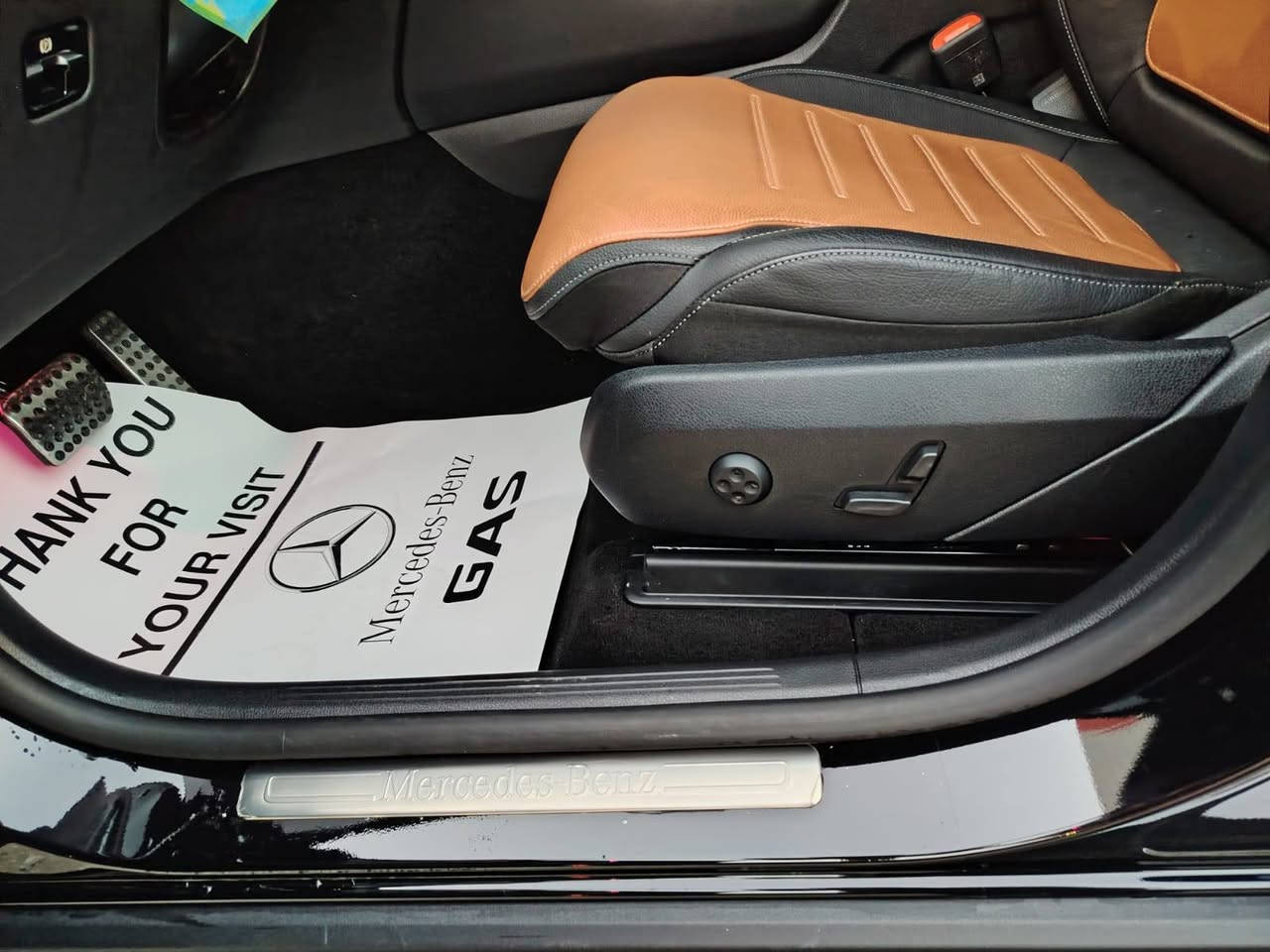 بسم الله مشاء الله 
بدون منافس 
حاجه تستاهل وزير او صاحب شركه 
فخامه وشياكه ورقي 
مفيش غلطه 

مرسيدس GLC 300 ,
موديل 2024 

عداد 18  الف كيلو 

للتواصل واتس اب  0️⃣1️⃣1️⃣2️⃣5️⃣1️⃣3️⃣5️⃣4️⃣9️⃣3️⃣📱
للتواصل فون 📞0️⃣1️⃣1️⃣3️⃣0️⃣7️⃣9️⃣7️⃣3️⃣7️⃣5️⃣


**إذا كنت صاحب هذا الإعلان وتريد حذفه لأي سبب، رجاءا أرسل رسالة إلى الدعم الفني**