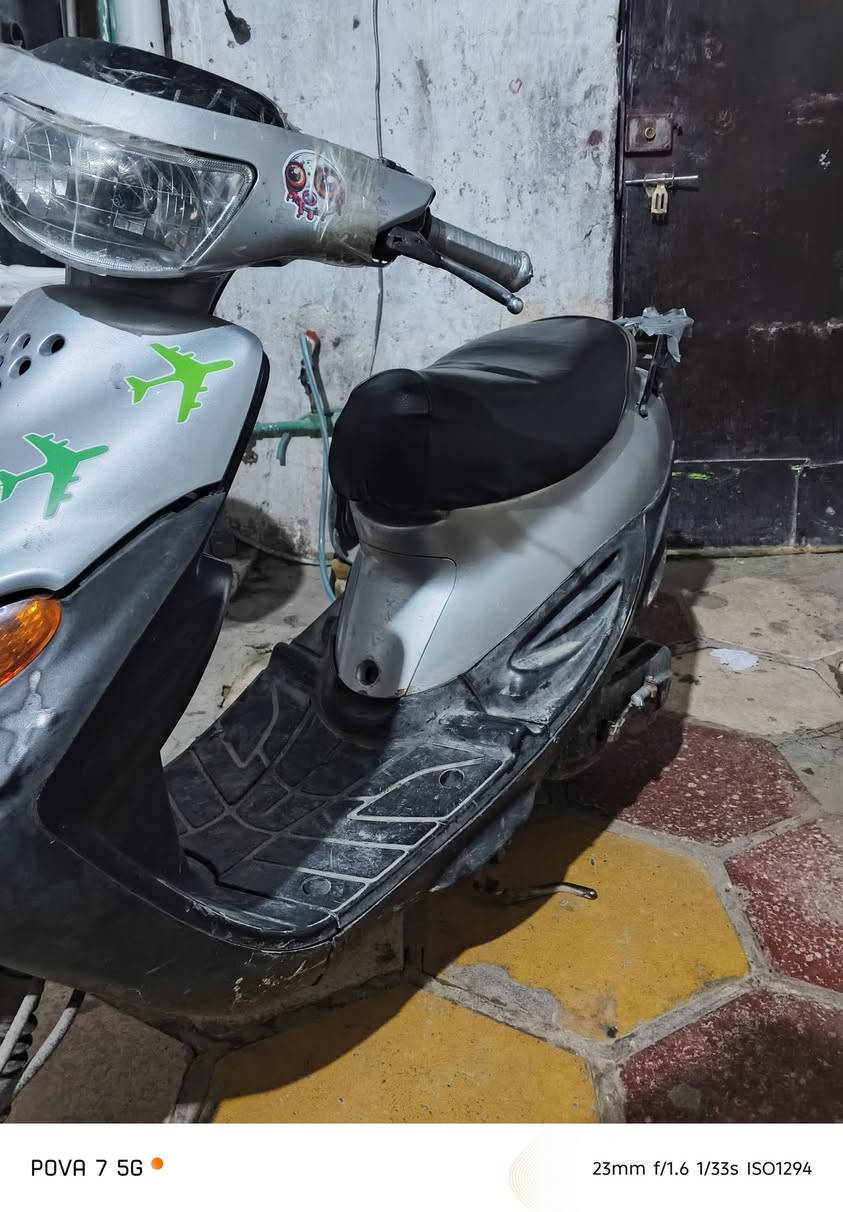 سلام عليكم دراجة بيجي شغالة نكرة سلف / هندر شغال + شاير كلوب أمامي شغال / سعر 300 وبية مجال حك جية / عنوان مركز


**إذا كنت صاحب هذا الإعلان وتريد حذفه لأي سبب، رجاءا أرسل رسالة إلى الدعم الفني**