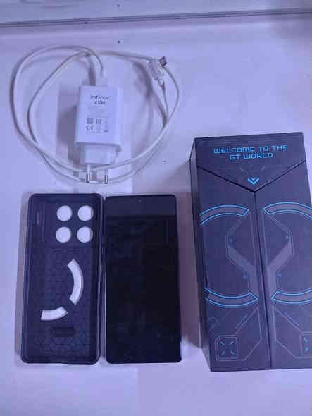Infinix GT 20 pro
ذاكره 256 /24 🤩✨

كاميرا 108 ميگا 🔥

ببجي 120 فريم 💫

شرط ما مفتوح الجهاز 

مع شاحنة 45W والكارتون 

الجهاز مضروب ضربه صغيره مثل ما موضح بالصوره ومامأثره على الجهاز ولا امبينه 

مكاني موصل ايمن 

✨ السعر 275 ✨  وبي مجال بسيط

يرهم مراوس مع آيفون 

***********
