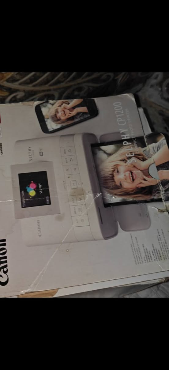 عندي طابعتين من شركة Canon الأصلية، الغراض قمة بالنظافة واستخدامهن كلش بسيط (يعني مجرد تجربة مرة أو مرتين)
1. طابعة الصور الفوتوغرافية Canon SELPHY CP1200
​الحالة: نظيفة جداً (مستخدمة مرة وحدة)، كاملة وية كرتونها.
​المميزات: طابعة حرارية تطبع صور احترافية وتتحمل سنين بدون ما يتغير لونها. تدعم Wi-Fi يعني تطبع مباشرة من موبايلك بضغطة زر.
​الاستخدام: مستخدمة شي بسيط كلش ومرجوعة للكرتونة.
​2. طابعة كانون الليزرية Canon i-SENSYS MF113w
​عادي 
​المميزات: طابعة 3 في 1 (طبع، استنساخ، سكنر). ليزرية وسريعة جداً وتدعم الـ Wi-Fi والطباعة من الموبايل.
​الاستخدام: همينة مستخدمة مرة وحدة وباقية على حطتها.
​💰 السعر الكلي:
​250,000 دينار عراقي (للطابعتين سوية).
للتواصل ***********
