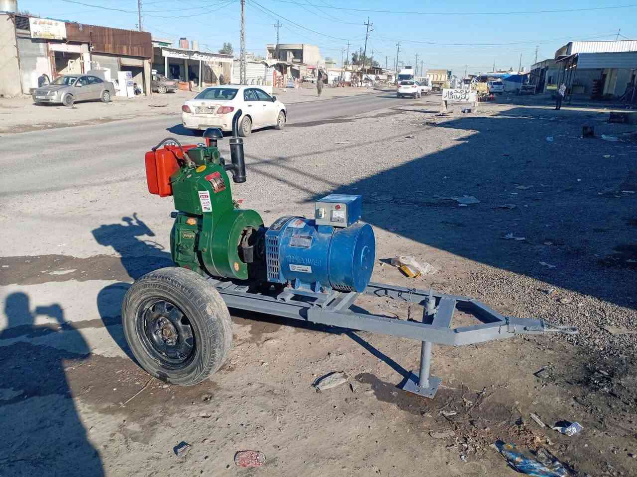 السلام عليكم
بتر بلصندوق جديدة مامشتغله 10ساعات فقط دزكه فصال  سحب حجم 10
والدينما 10
توليد A40 انبير 
سعرها مليون و500
***********
