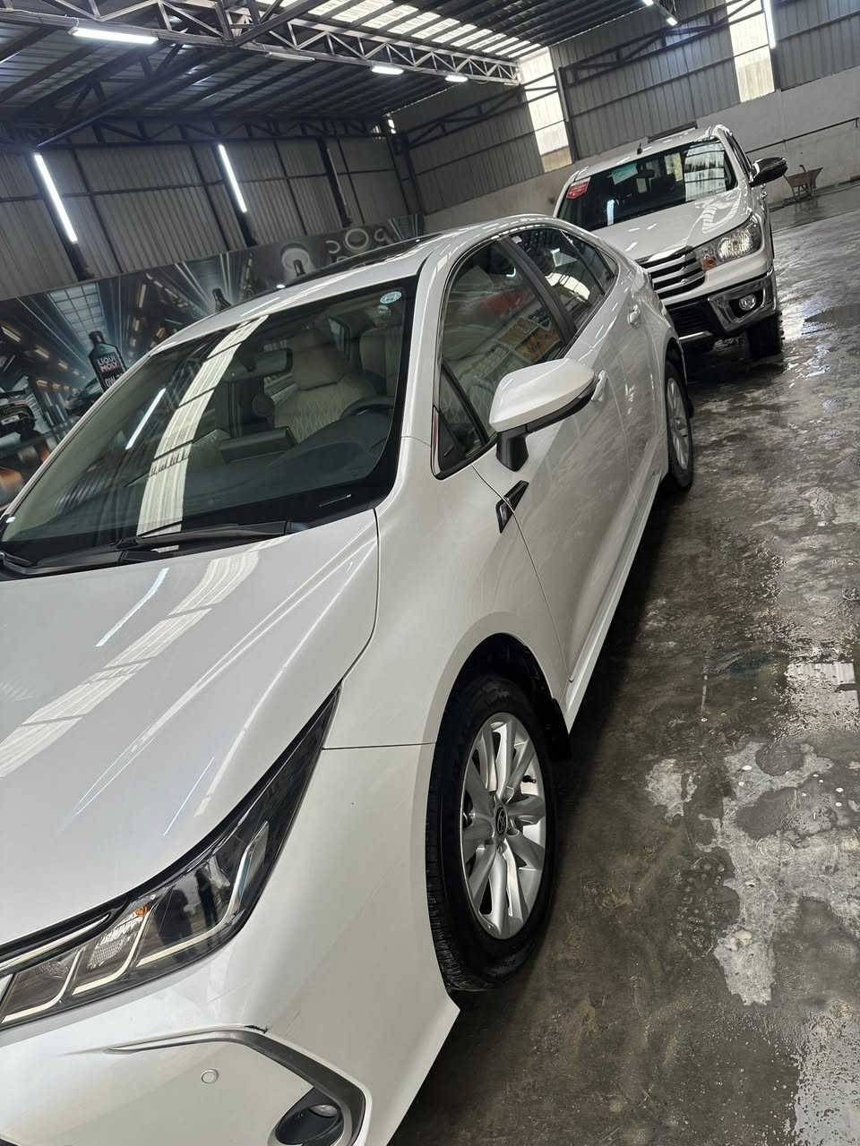 سلام عليكم ورحمت الله
كورلا 2024 للبيع مواصفاته فول فتحه بصمه تبريد خلفي ترحيب عند لاقتراب شاشه اشاير بل مري + مري شفط ماشيه70 الف مكفوله كفاله عامه 
 عدا نص الدعاميه الخلفيه  ((مكانه نجف سعره 190)) وبيه مجال كلش بصيط )الخاص موجود وهاذ رقم تليفون ***********
