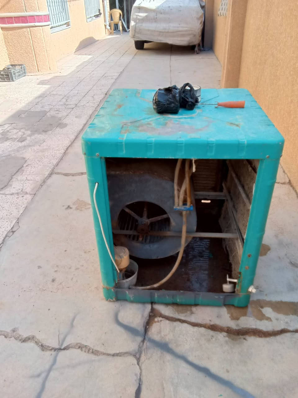 مبردة للبيع جاهزة الاتصال على الرقم ***********
