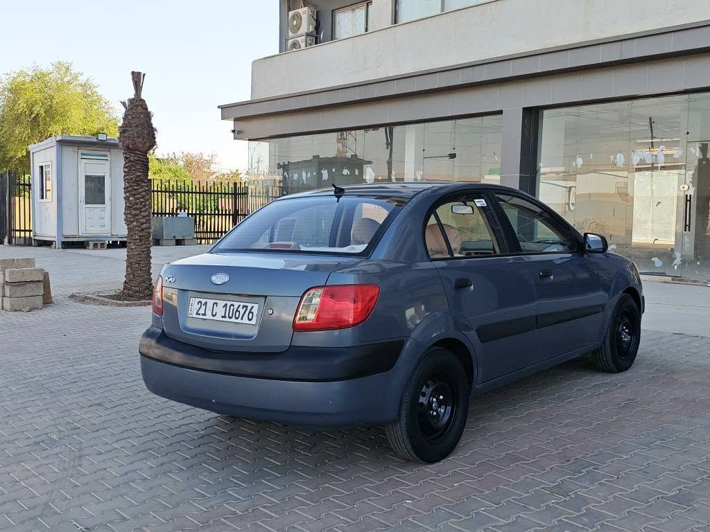 كيا ريو موديل 2009
سعر 68 بي مجال بصيط
بيها قطعتين ونص بدون دواخل بدون ضربه
محرك كير صدر تايرات تبريد كول شرط سنويه جديد بسمنه شرط تحويل *********** كركوك, العراق
