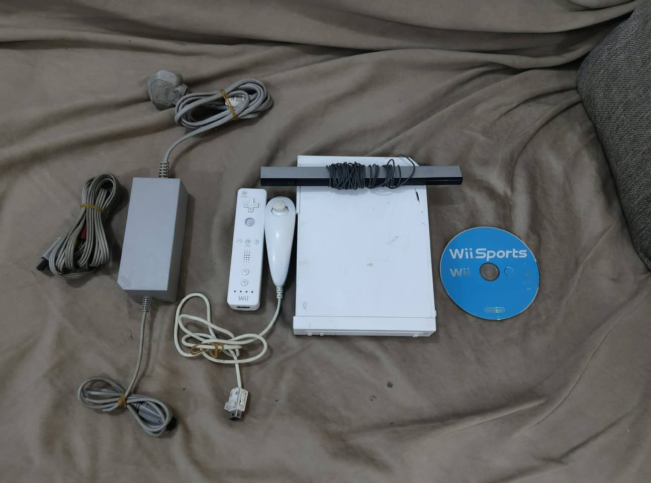 جهاز العاب نتندو ويي مهكر كامل مع ملحقاته
وusb 32gb مليان العاب
تنزيل العاب حسب الطلب
يوجد توصيل
سعر 60


**إذا كنت صاحب هذا الإعلان وتريد حذفه لأي سبب، رجاءا أرسل رسالة إلى الدعم الفني**