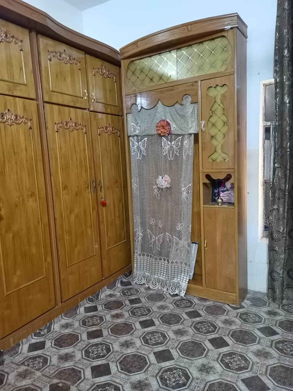 للبيع غرفه نوم سوكي سعر ٨٠٠ وبيه مجال ع خاص
فلوجه السجر
*********** للاستفسار

