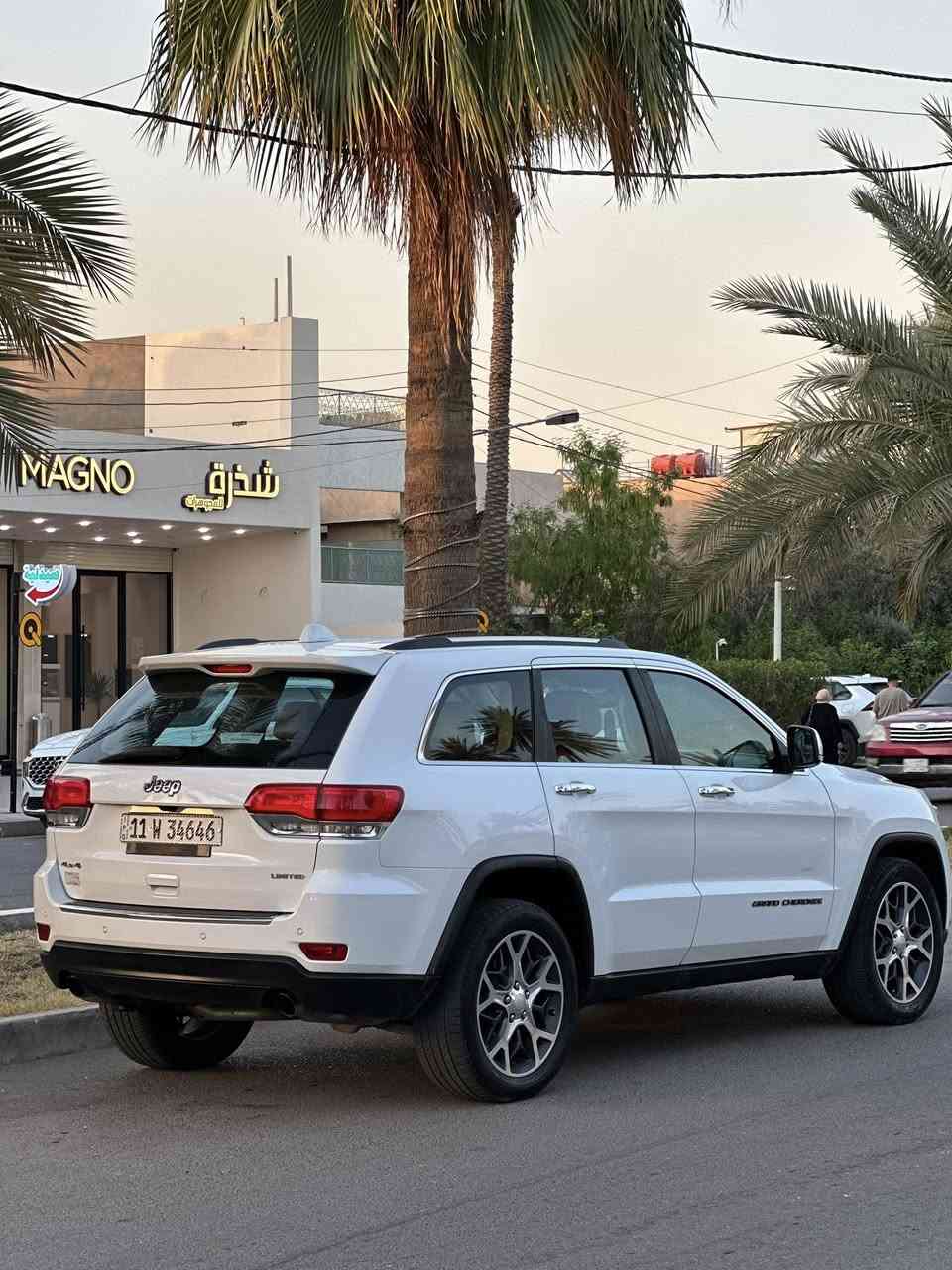 سلام وعليكم جيب موديل ٢٠١٩ لمتيدد بلاس فول ٣شاشات خليجي وكاله ليث العبيدي كفاله عامه بيهة بارد جدا بسيط بل جاملغ الخلفي والباقي على وضع الشركه بل نايلون سياره جاهزه دينار متصرف عليهة رقم بغداد بسمي سنويه وهزه ورقم جدد السياره فول الفول بانوراما فور ويل جنطه كهرباء تشغيل عن بعد لد امامي خلفي فول الفول السعر 245 وبيهة مجال حدا بسيط ***********
