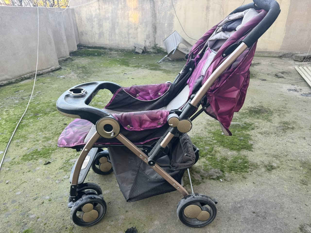 ممتتاااااححح
سرير طابقين قياسه متر ونص رايده ب 80 وبي مجال 
مرجوحه متروكه رايدها ب 50 وبيها مجال
عربانة طفل حجم كبير ب 22 وبيها مجال 
مقعد طفل ب 25 وبي مجال 
قفص حجم كبير حديد نضيف حيل ب 26 وبي مجال
قفص جديد ما مستخدم صغير ب 6 وبي مجال 

مكاني ايسر حي سومر


**إذا كنت صاحب هذا الإعلان وتريد حذفه لأي سبب، رجاءا أرسل رسالة إلى الدعم الفني**